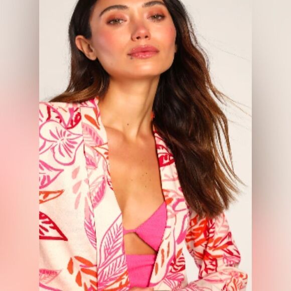 Lulus Miss Punctuality Beige Tropical Print Lightweight Blazer size small - Picture 5 of 6